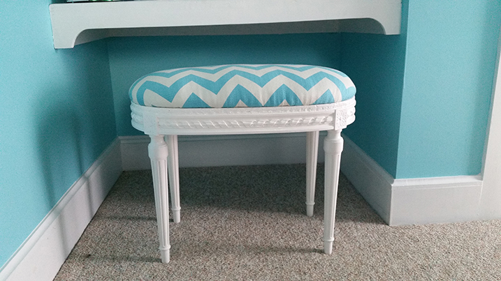Rockin' Vanity Stool after