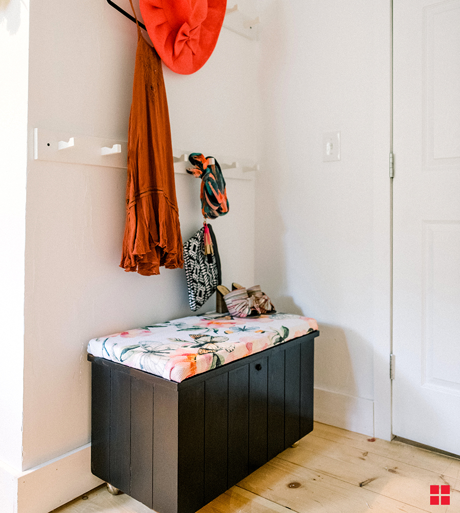 Wood Stain Entryway Bench