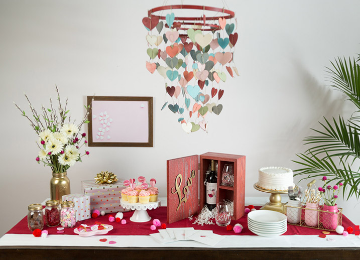 Round Valentine's Day Chandelier with hearts